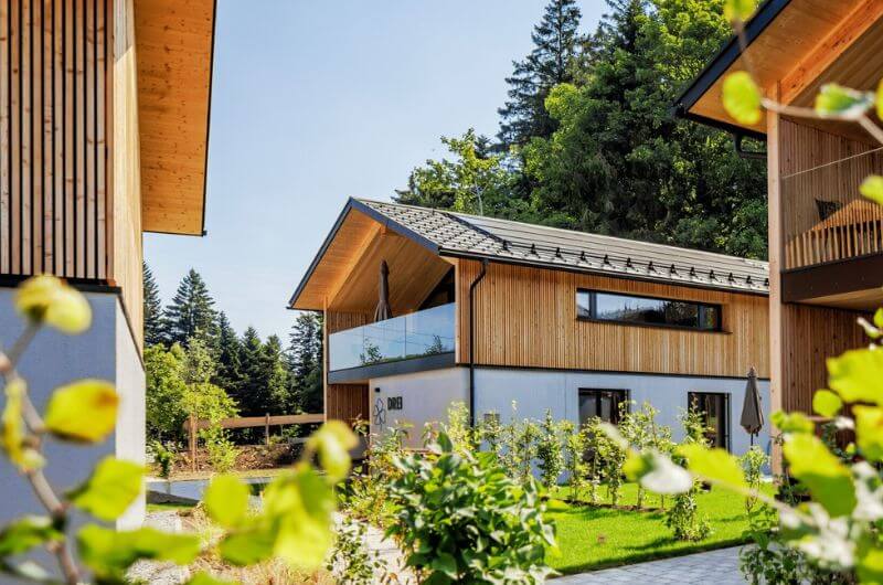 holz-ferienhaus-6-personen-3-schlafzimmer-bregenz-pfaender-chalet-sauna-privat-familienfreundlich-mit-kind-hund-pfaenderglueck