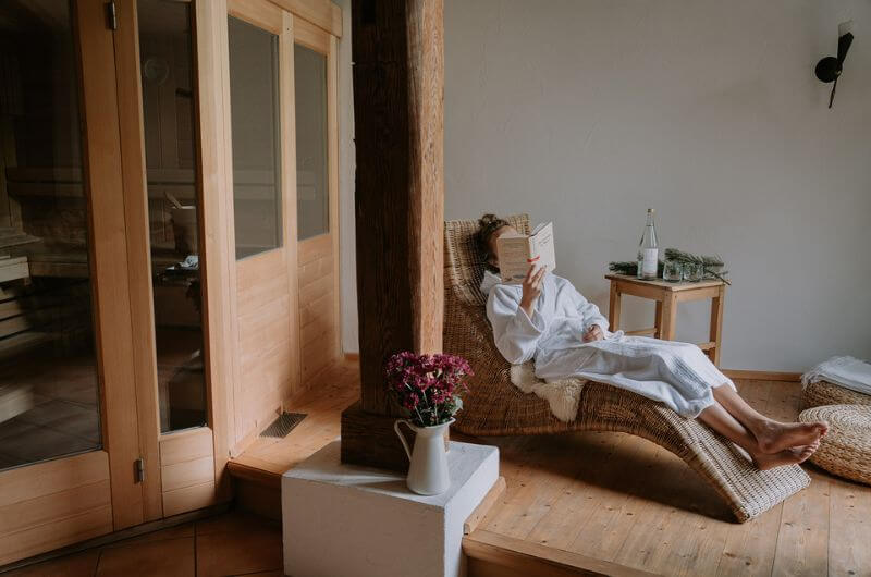 sauna-spa-wellness-kinder-bauernhof-mit-pool-bayern-bussjägerhof