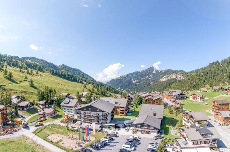 4-sterne-familienhotel-in-den-bergen-liechtenstein-gorfion-familienurlaub-kinderhotel-urlaub-mit-kindern.jpg