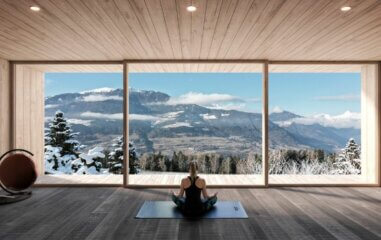 Yoga-Familienhotel-Urlaub-in-Suedtirol-AKI-Family-Resort-Plose-Urlaub-mit-Kindern-Baby-nachhaltig