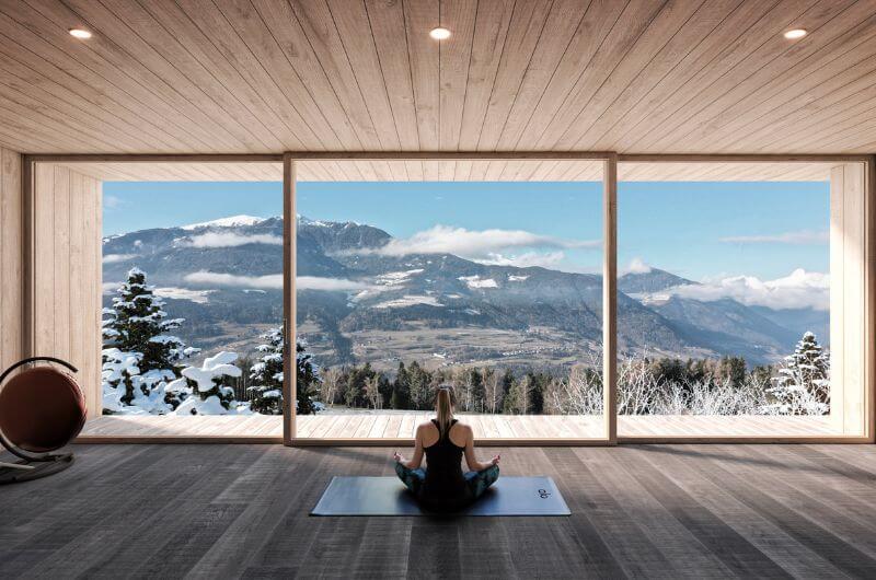 Yoga-Familienhotel-Urlaub-in-Suedtirol-AKI-Family-Resort-Plose-Urlaub-mit-Kindern-Baby-nachhaltig