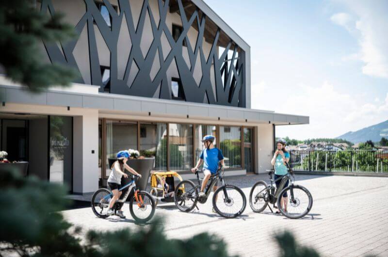 Familienhotel-Natz-Schabs-familienfreundlich-Geheimtipp-Urlaub-mit-kindern-pool-wellness-ferienwohnung-Das-Muehlwald-Suedtirol