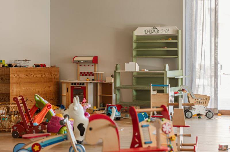 Spielzimmer-Familienhotel-Natz-Schabs-familienfreundlich-Geheimtipp-Urlaub-mit-kindern-pool-wellness-ferienwohnung-Das-Muehlwald-Suedtirol