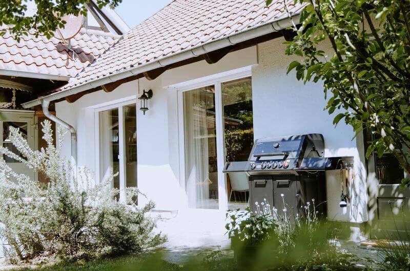 Terrasse-Ferienwohnung-Rietberg-Urlaub-mit-Kind-Familienurlaub-Fritz-im-Glueck