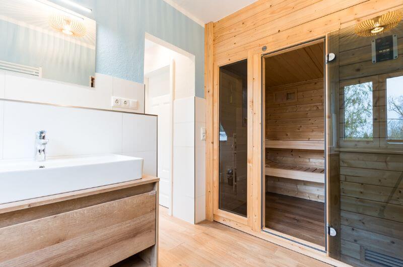 Sauna-Ferienwohnung-Kinder-Bauernhof-Ostsee-Fehmarn-Ferienhof-Paulsen-Strand-Reiterhof-Urlaub-mit-Kind-Deutschland