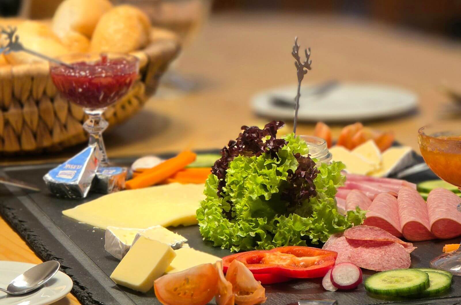 Restaurant-Ferienwohnungen-Familienurlaub-Urlaub-mit-Kind-Salzburgerland-Pool-Ferienhaus-Bauernhof-Hinterrohrgut